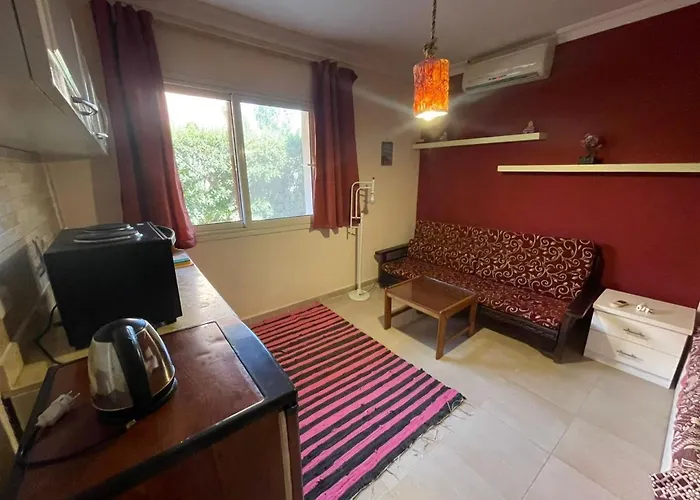 Apartment Karma With And Pools-foreign Guests Only *