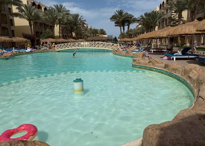 Apartment Karma With And Pools-foreign Guests Only