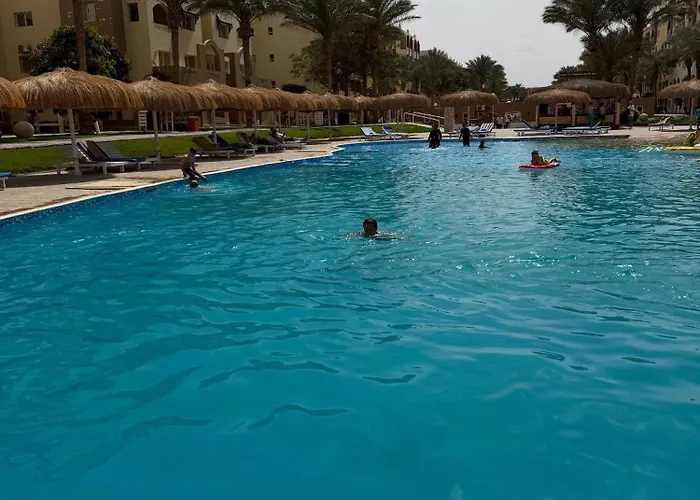 Apartment Karma With And Pools-foreign Guests Only Hurghada