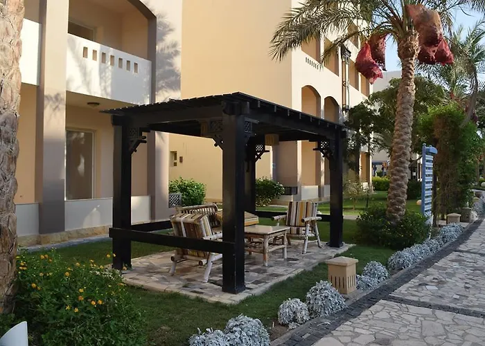 Apartment Karma With And Pools-foreign Guests Only *