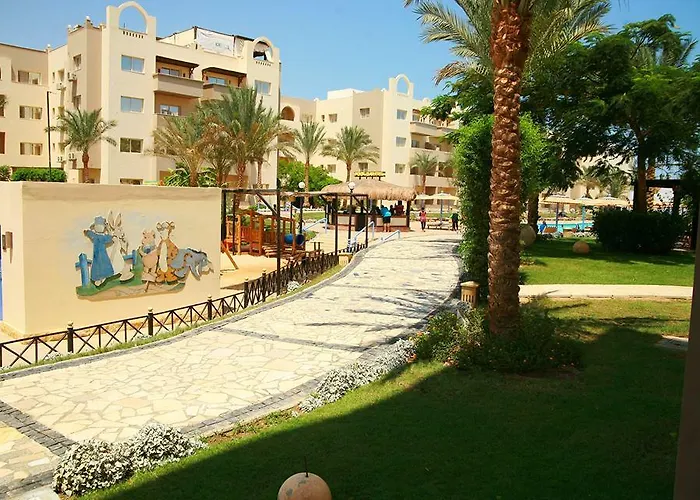 Apartment Karma With And Pools-foreign Guests Only