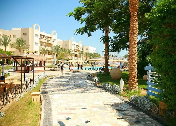 Apartment Karma With And Pools-foreign Guests Only